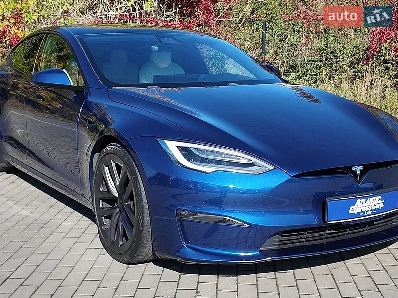 Tesla Model S