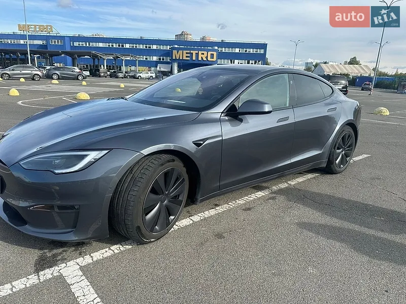 Tesla Model S