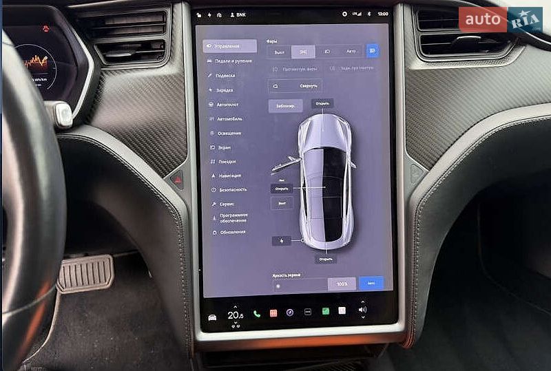 Лифтбек Tesla Model S 2018 в Львове