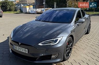 Tesla Model S  2018