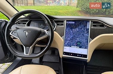 Ліфтбек Tesla Model S 2013 в Львові