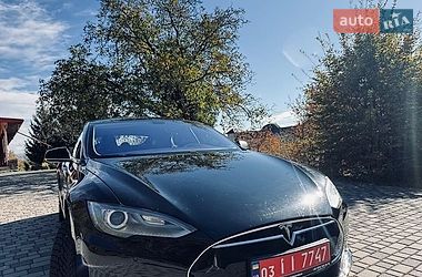 Tesla Model S 2014