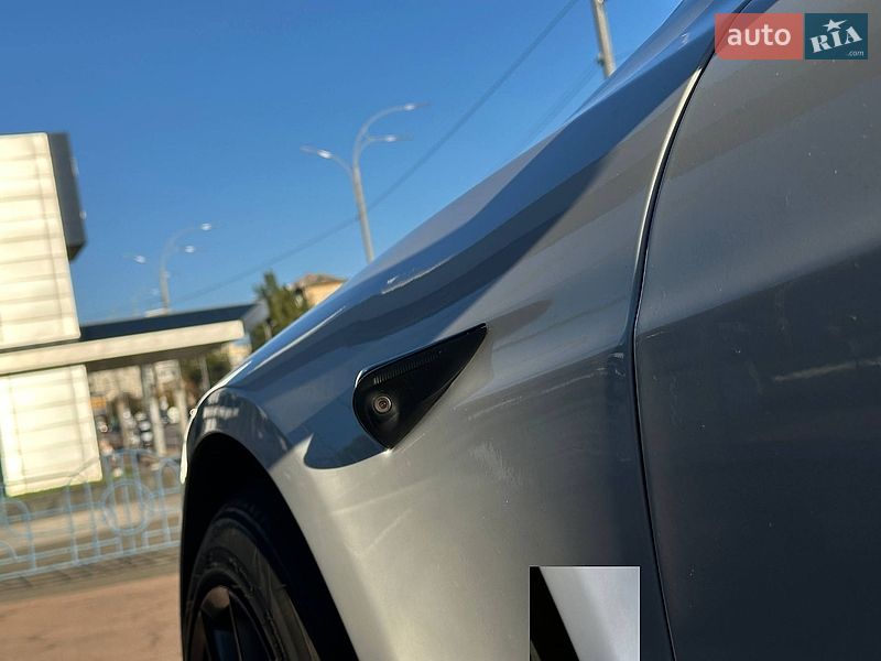 Ліфтбек Tesla Model S 2021 в Києві