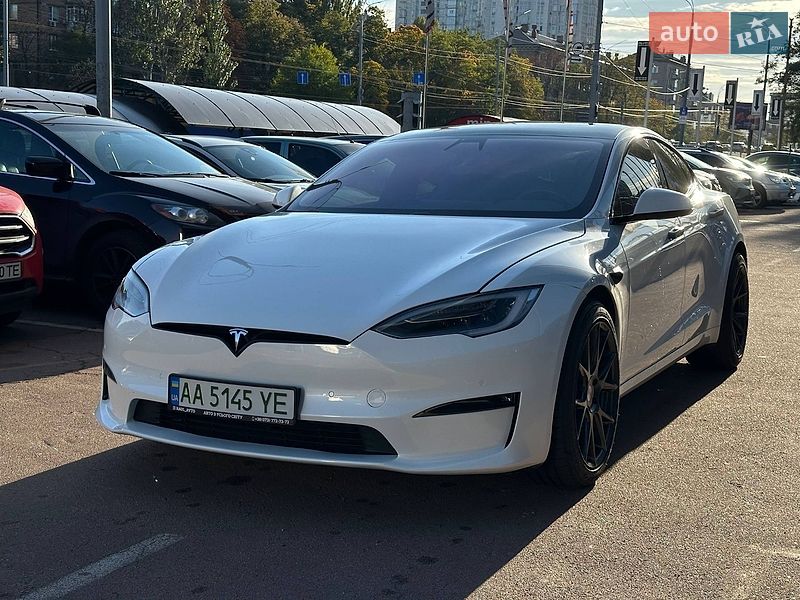 Ліфтбек Tesla Model S 2021 в Києві