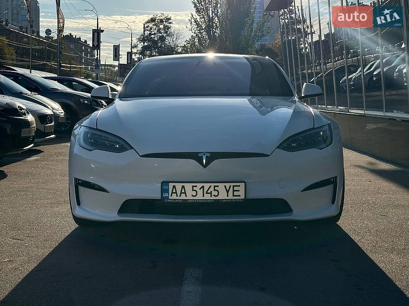 Ліфтбек Tesla Model S 2021 в Києві