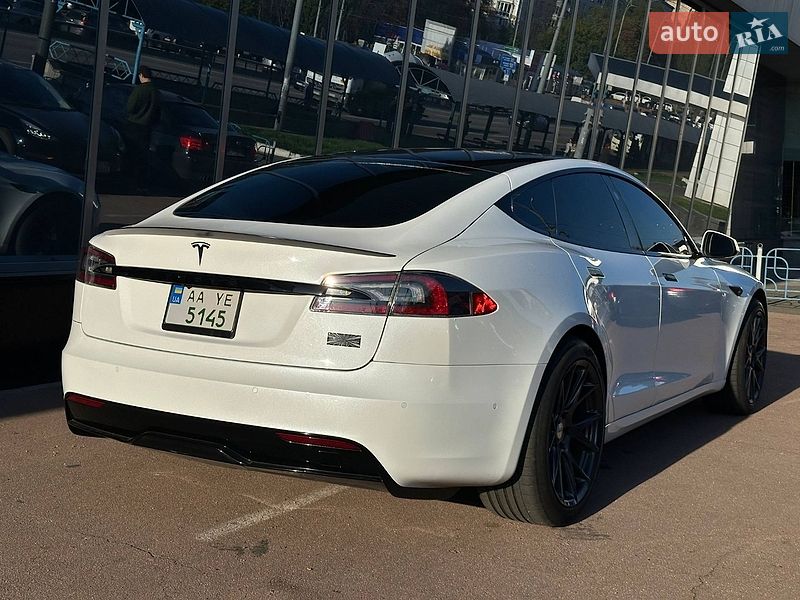 Ліфтбек Tesla Model S 2021 в Києві
