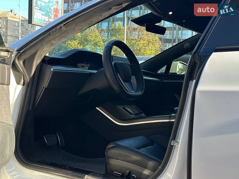 Ліфтбек Tesla Model S 2021 в Києві