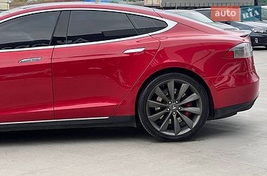 Лифтбек Tesla Model S 2013 в Львове