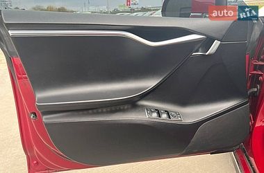 Лифтбек Tesla Model S 2013 в Львове