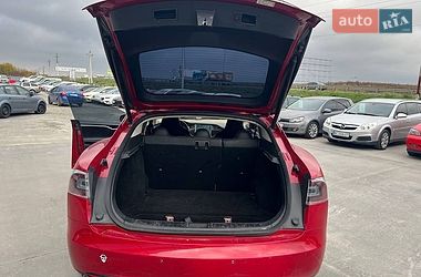 Лифтбек Tesla Model S 2013 в Львове