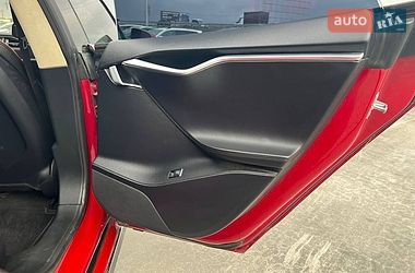 Лифтбек Tesla Model S 2013 в Львове