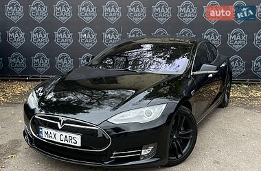 Tesla Model S  2014