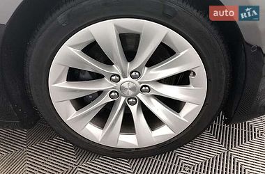 Tesla Model S  2017