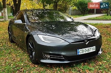 Лифтбек Tesla Model S 2018 в Прилуках
