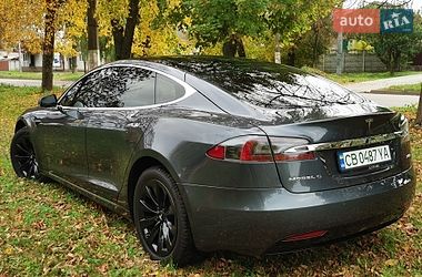 Лифтбек Tesla Model S 2018 в Прилуках