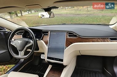 Лифтбек Tesla Model S 2018 в Прилуках
