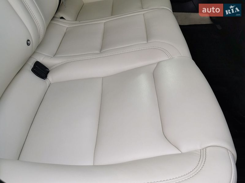 Лифтбек Tesla Model S 2018 в Прилуках