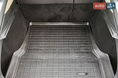 Лифтбек Tesla Model S 2018 в Прилуках