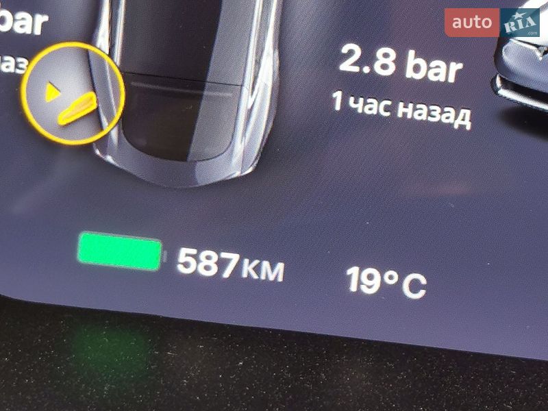 Лифтбек Tesla Model S 2018 в Прилуках
