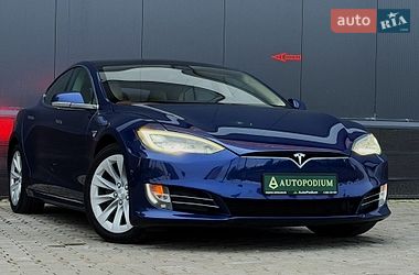 Tesla Model S 2018