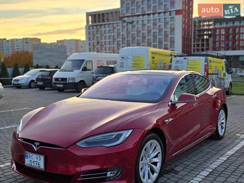 Tesla Model S 2017