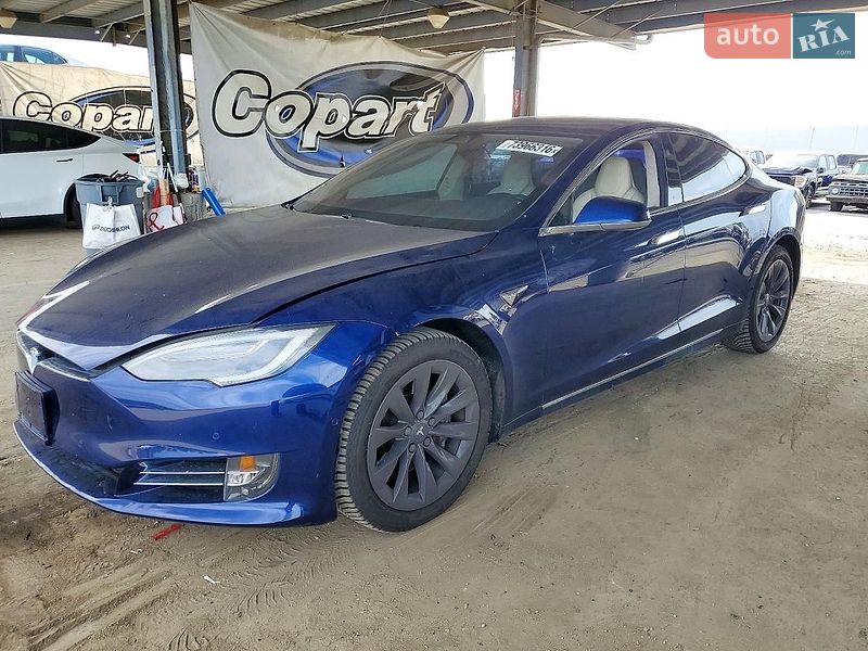 Tesla Model S 2018