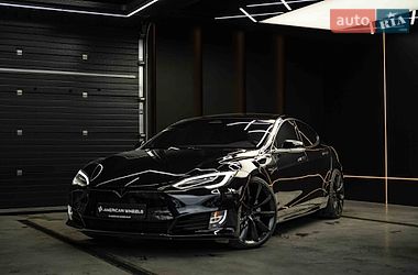 Tesla Model S  2018