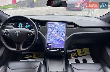 Лифтбек Tesla Model S 2018 в Львове