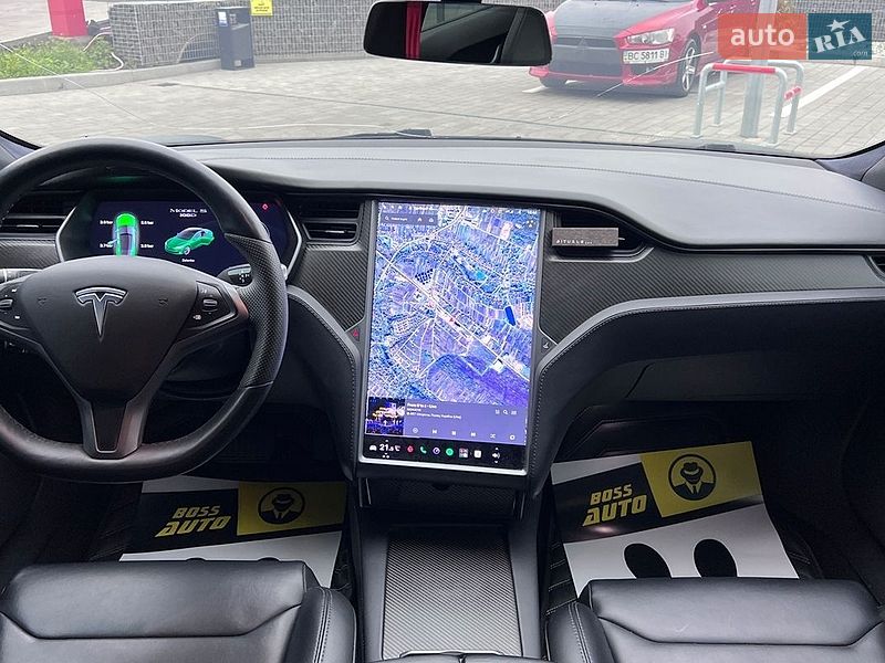Лифтбек Tesla Model S 2018 в Львове