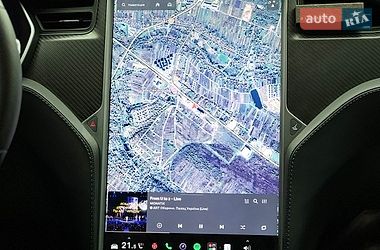 Лифтбек Tesla Model S 2018 в Львове