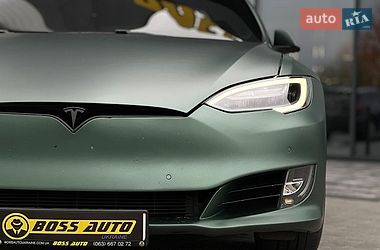 Лифтбек Tesla Model S 2018 в Львове