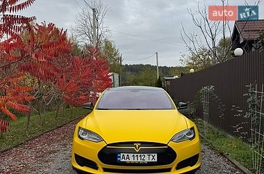Tesla Model S  2014