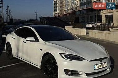 Tesla Model S  2016