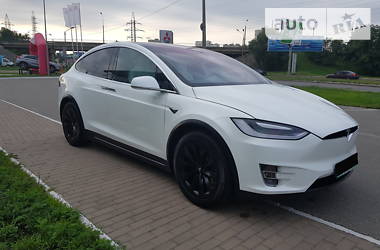 Tesla Model X  2017