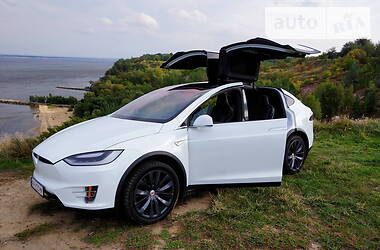 Tesla Model X 90D 2016