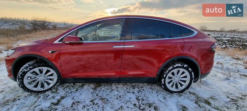Позашляховик / Кросовер Tesla Model X 2018 в Києві фото 4 Позашляховик / Кросовер Tesla Model X 2018 в Києві
