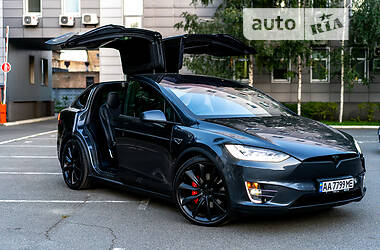 Tesla Model X  2016