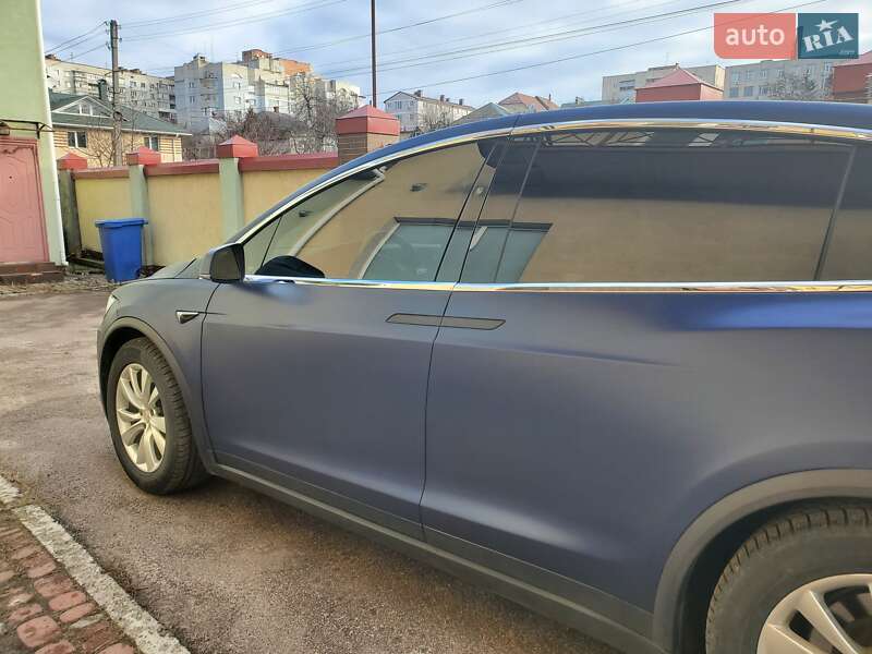 Позашляховик / Кросовер Tesla Model X 2018 в Сумах фото 16 Позашляховик / Кросовер Tesla Model X 2018 в Сумах