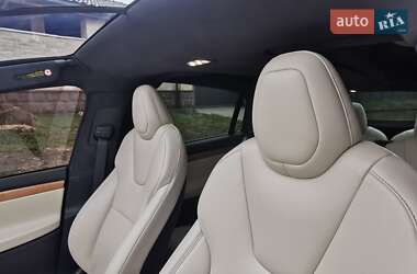 Внедорожник / Кроссовер Tesla Model X 2020 в Киеве