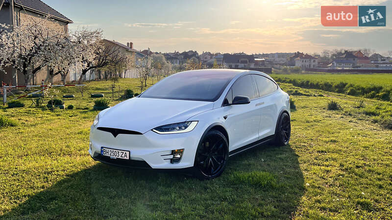 Позашляховик / Кросовер Tesla Model X 2018 в Одесі
