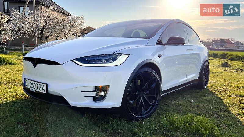 Позашляховик / Кросовер Tesla Model X 2018 в Одесі