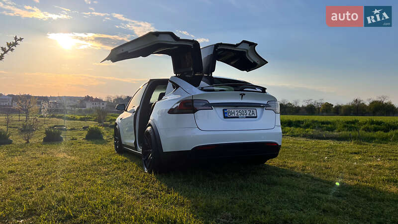Позашляховик / Кросовер Tesla Model X 2018 в Одесі
