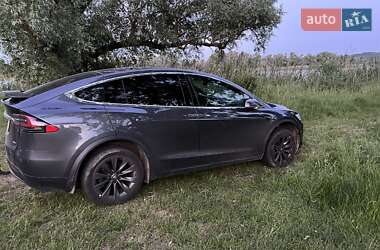 Tesla Model X  2018