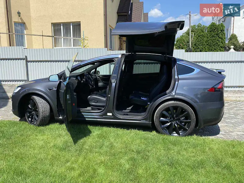 Tesla Model X
