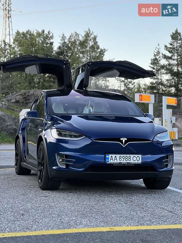 Tesla Model X 2017