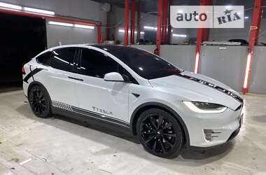 Tesla Model X  2019