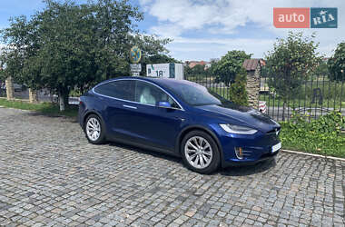 Tesla Model X  2020