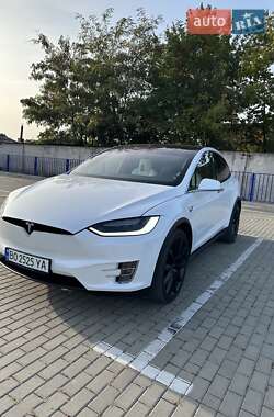 Tesla Model X  2018