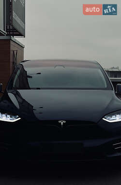Tesla Model X  2018