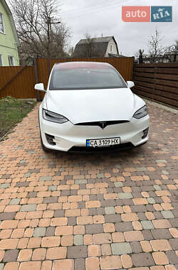 Tesla Model X  2020